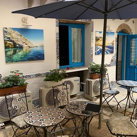 Hotel Cortile Azzurro à Trapani Extérieur photo