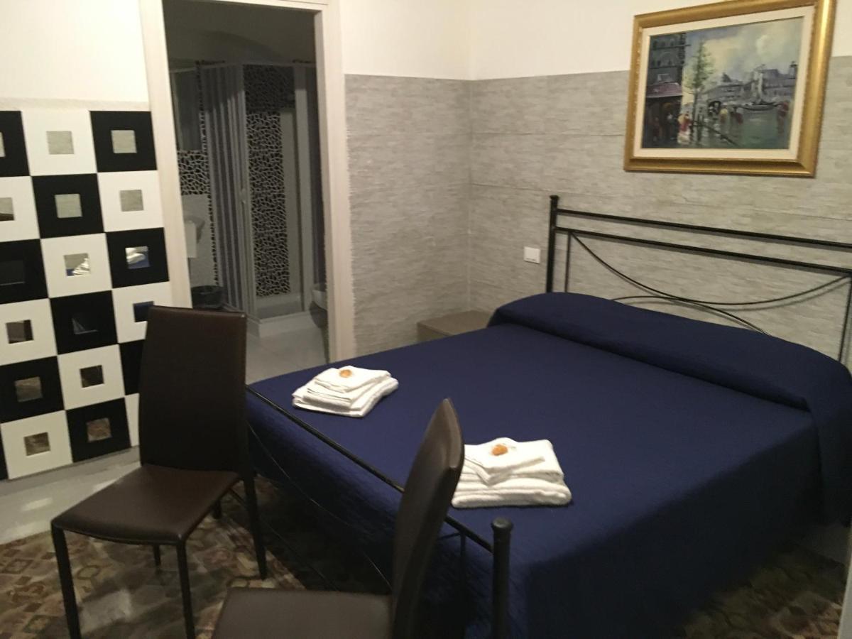 Hotel Cortile Azzurro à Trapani Extérieur photo